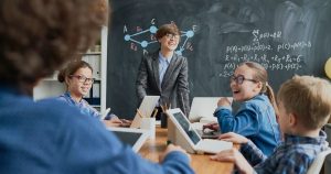 Kebijakan Pemerintah di Bidang Pendidikan dan Dampaknya bagi Sekolah
