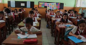 Pengaruh Pendidikan Ekonomi terhadap Perilaku Konsumtif Pelajar