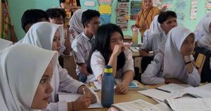 Peran Pendidikan Ekonomi dalam Meningkatkan Literasi Keuangan Masyarakat