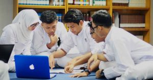 Tips Membuat Materi Pelajaran Viral di Media Sosial untuk Siswa