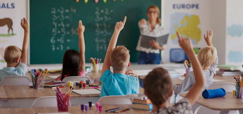 Program Pendidikan Gratis dari Pemerintah dan Tantangan Implementasinya