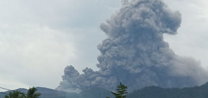 Tragedi Gunung Dukono: 3 Pendaki Tewas, Tim SAR Masih Cari 2 WNA Singapura