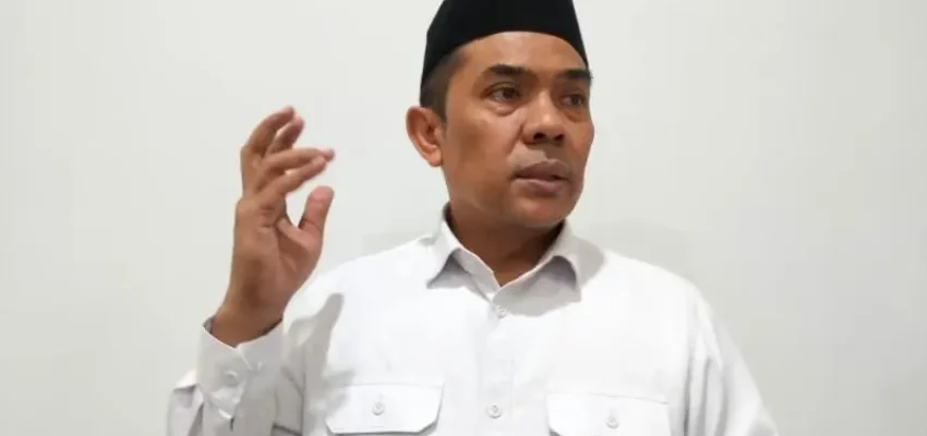 Pelaksana Tugas (Plt) Kepala Kanwil Kemenhaj Sumbar M. Rifki saat diwawancarai di Kota Padang, Senin (2/3/2026). (Foto: Antara/Muhammad Zulfikar)
