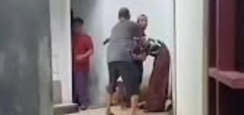 GEGER! Dua Remaja Digerebek di WC Musholla Indrasari Martapura, Langsung Dinikahkan Warga