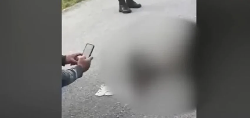 detik detik anggota brimob di maluku aniaya pelajar mts pakai helm hingga tewas 1