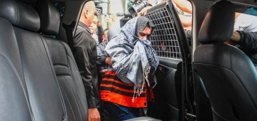 small antarafoto kpk tahan bupati pekalongan fadia arafiq 1772619864 0d1e4ef86f